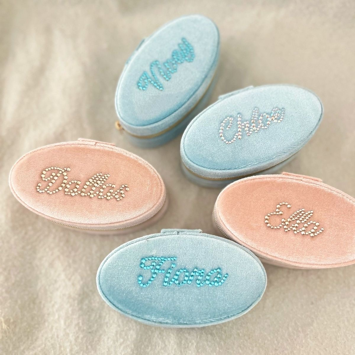 Jewelry box with customizable name