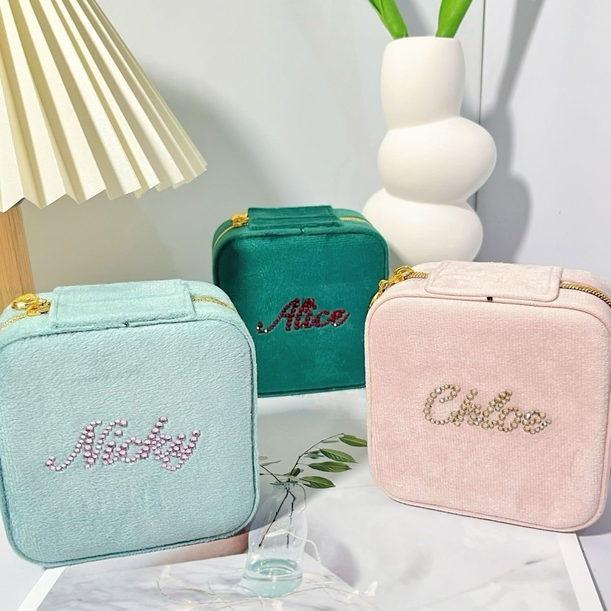 Jewelry box with customizable name