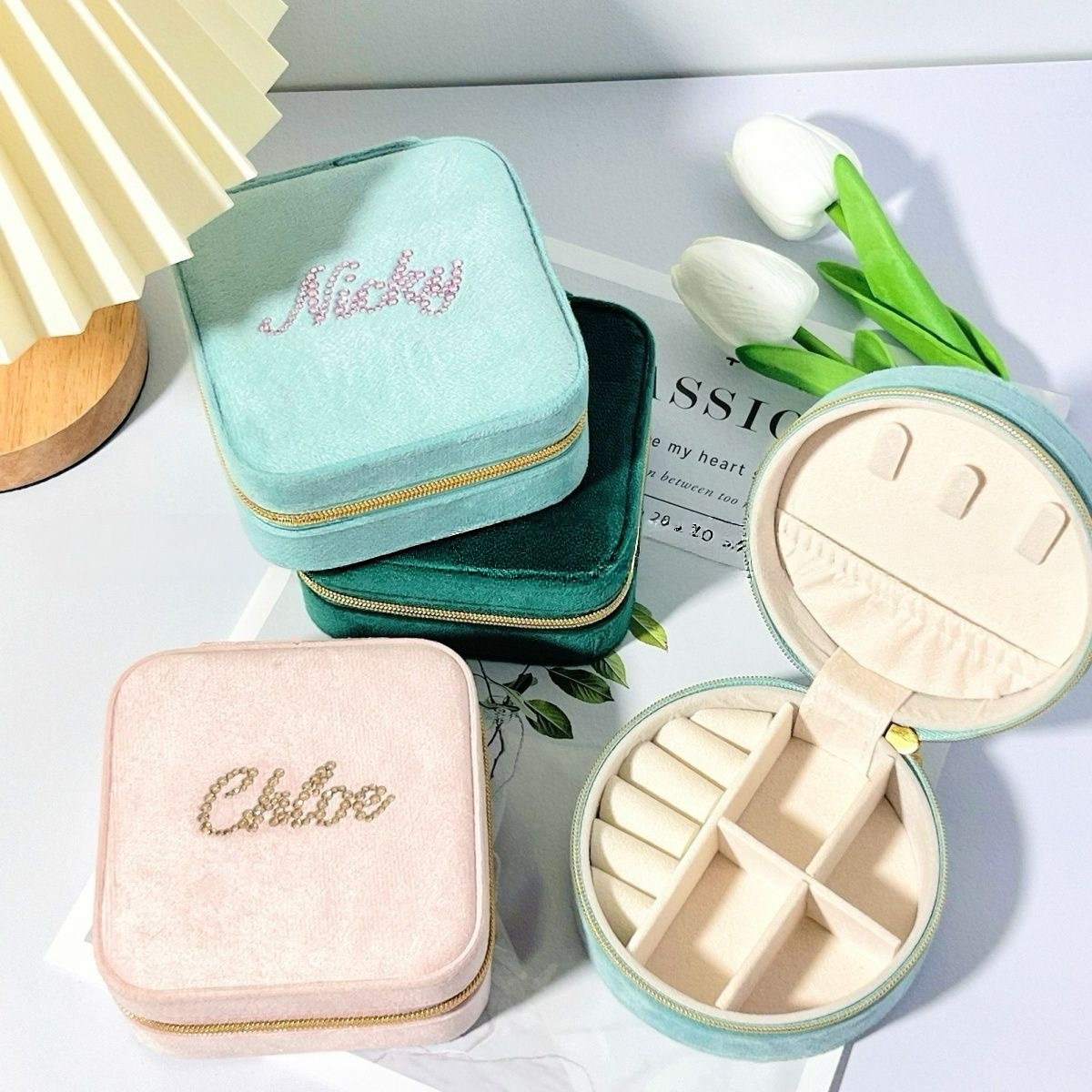 Jewelry box with customizable name