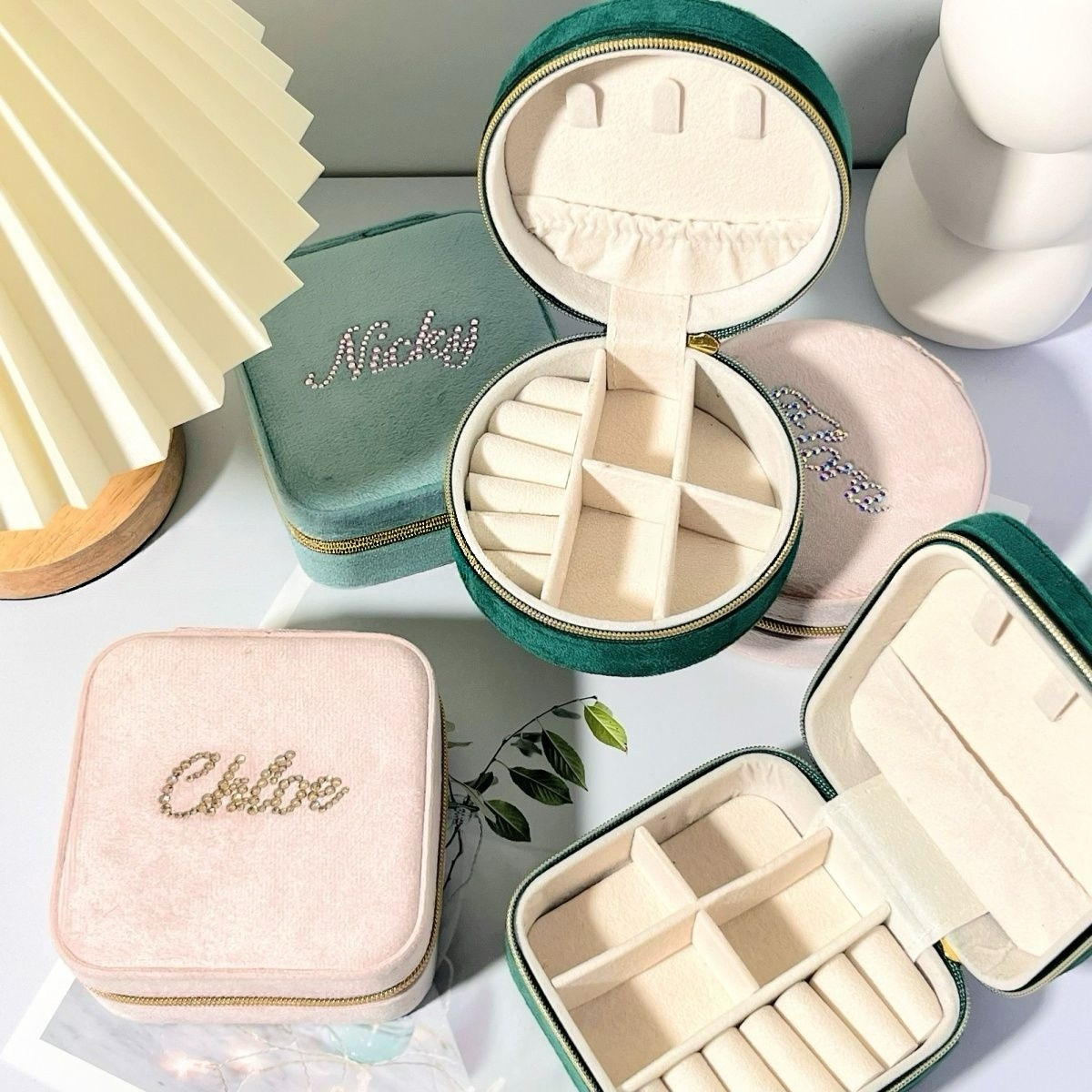 Jewelry box with customizable name