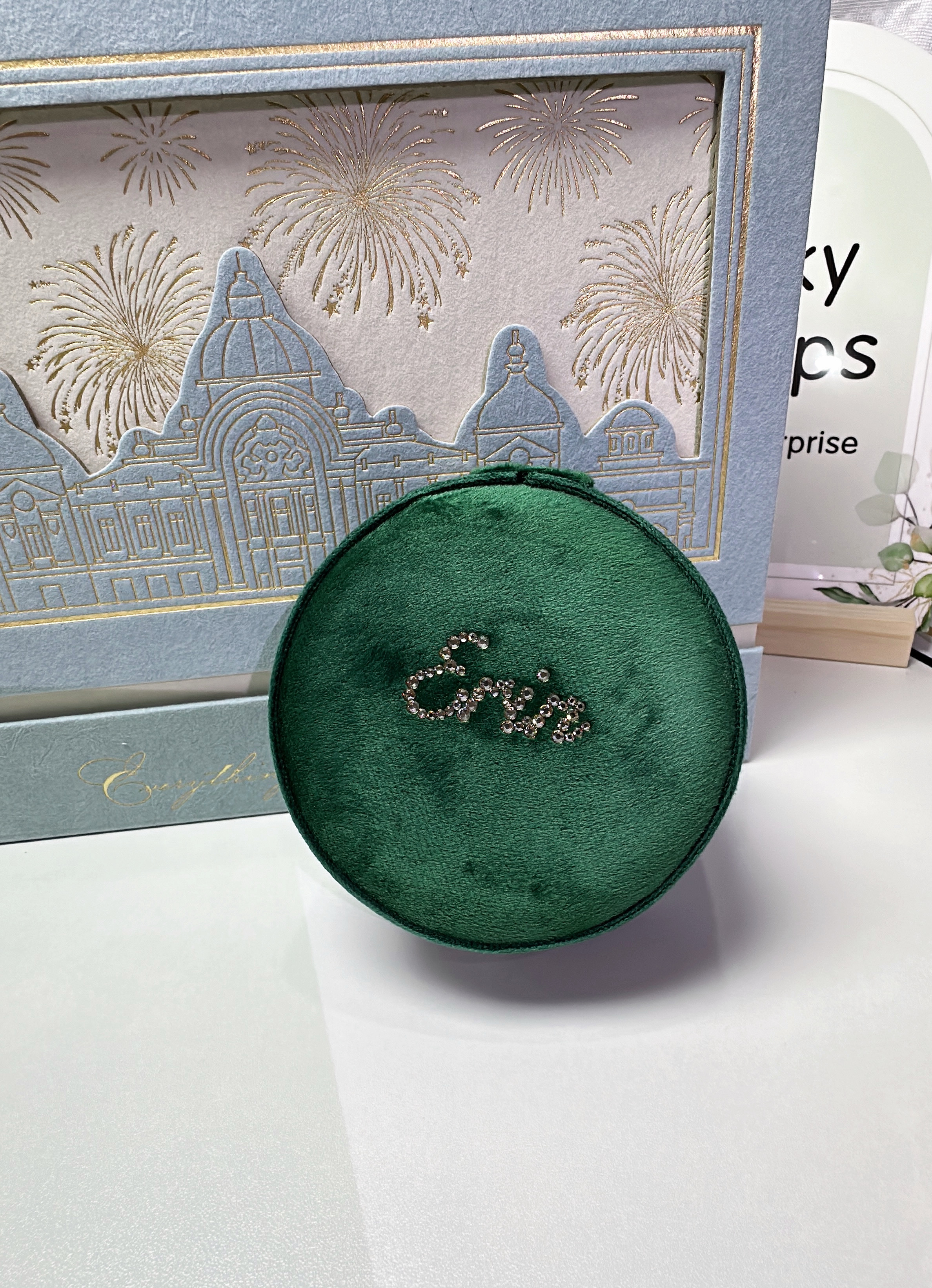 Jewelry box with customizable name