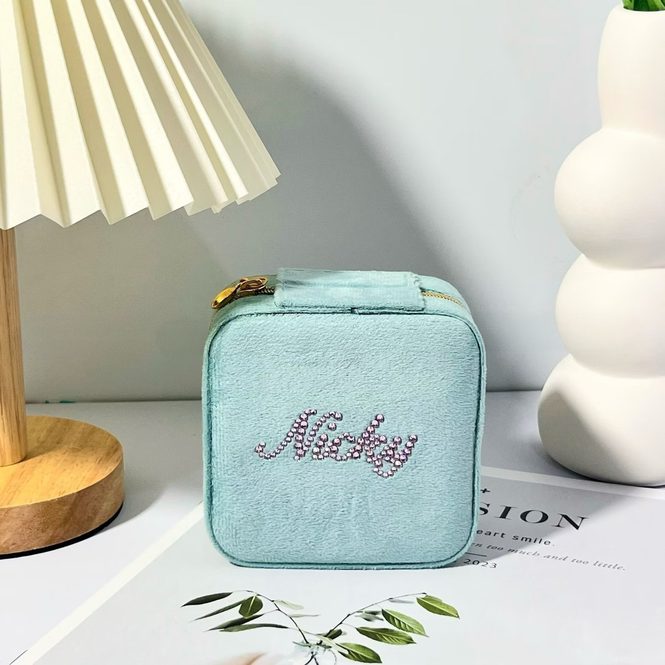 Jewelry box with customizable name