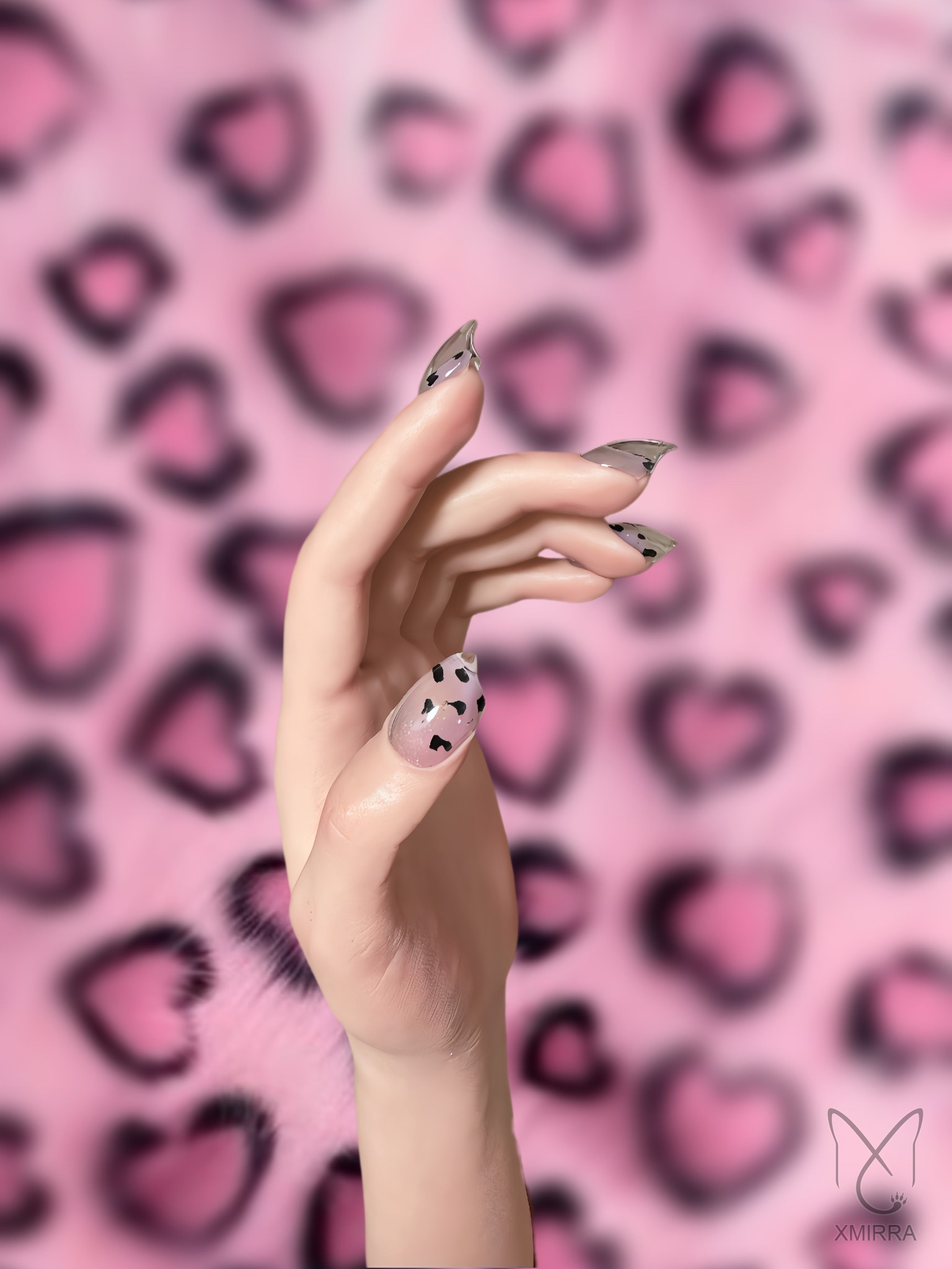 Milky Leopard Short Claws