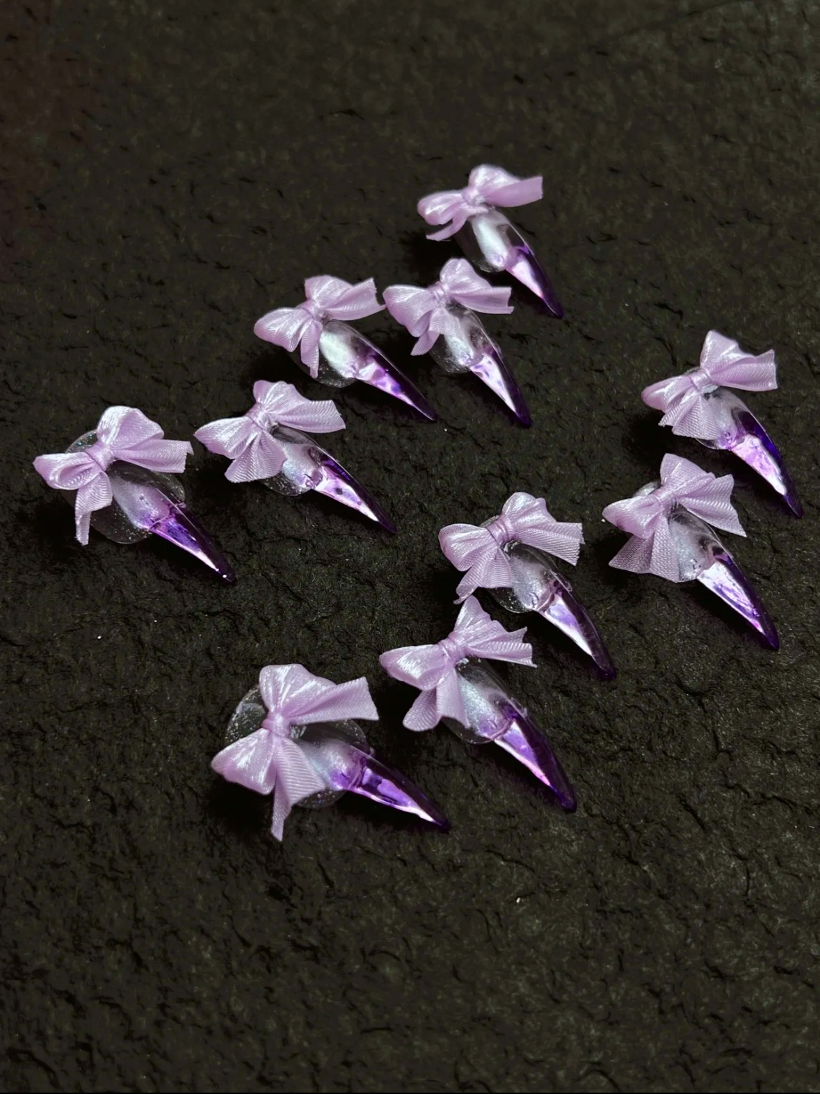 紫色蝴蝶结