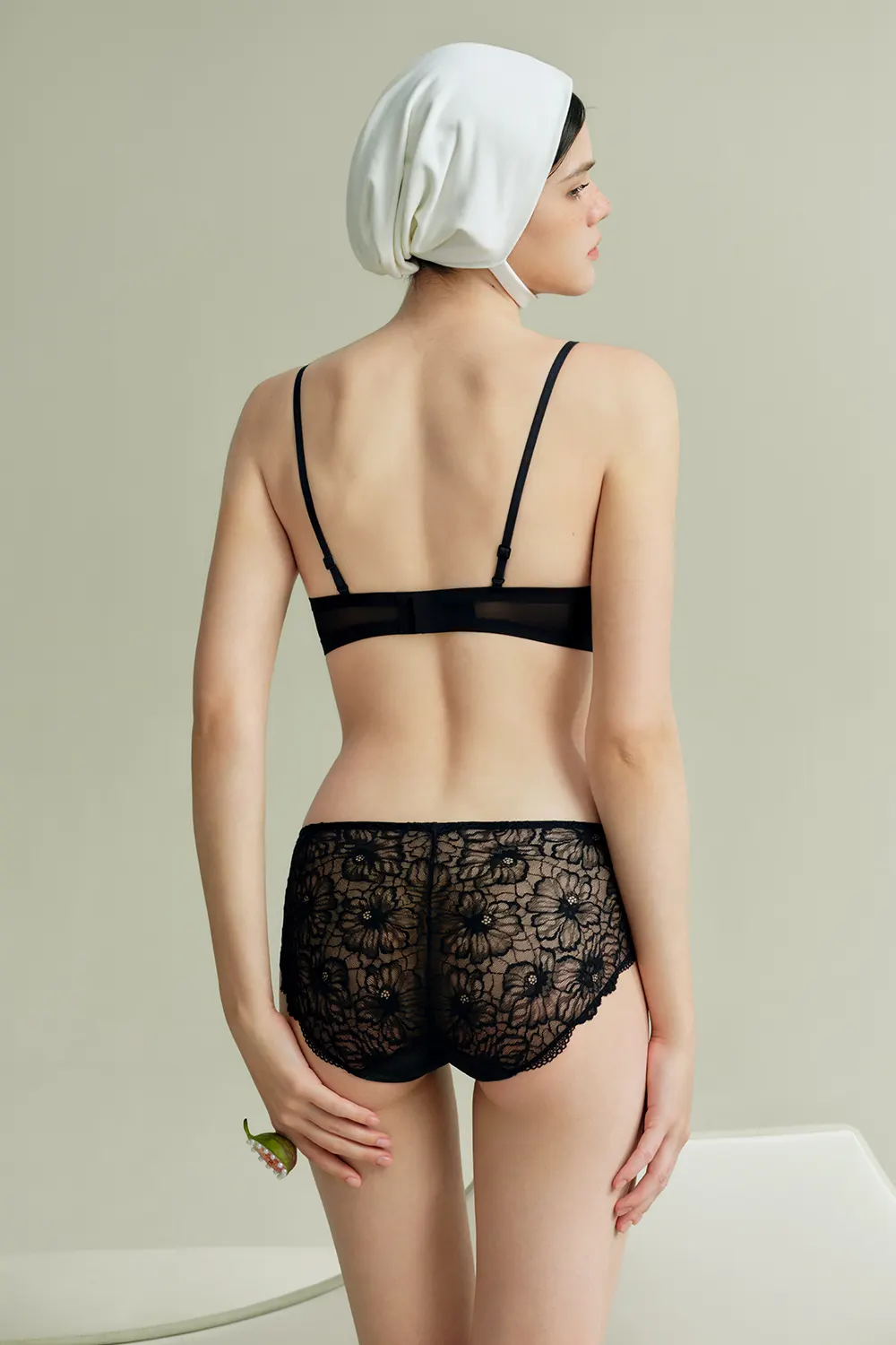 Lace Small Chest Bra Set
