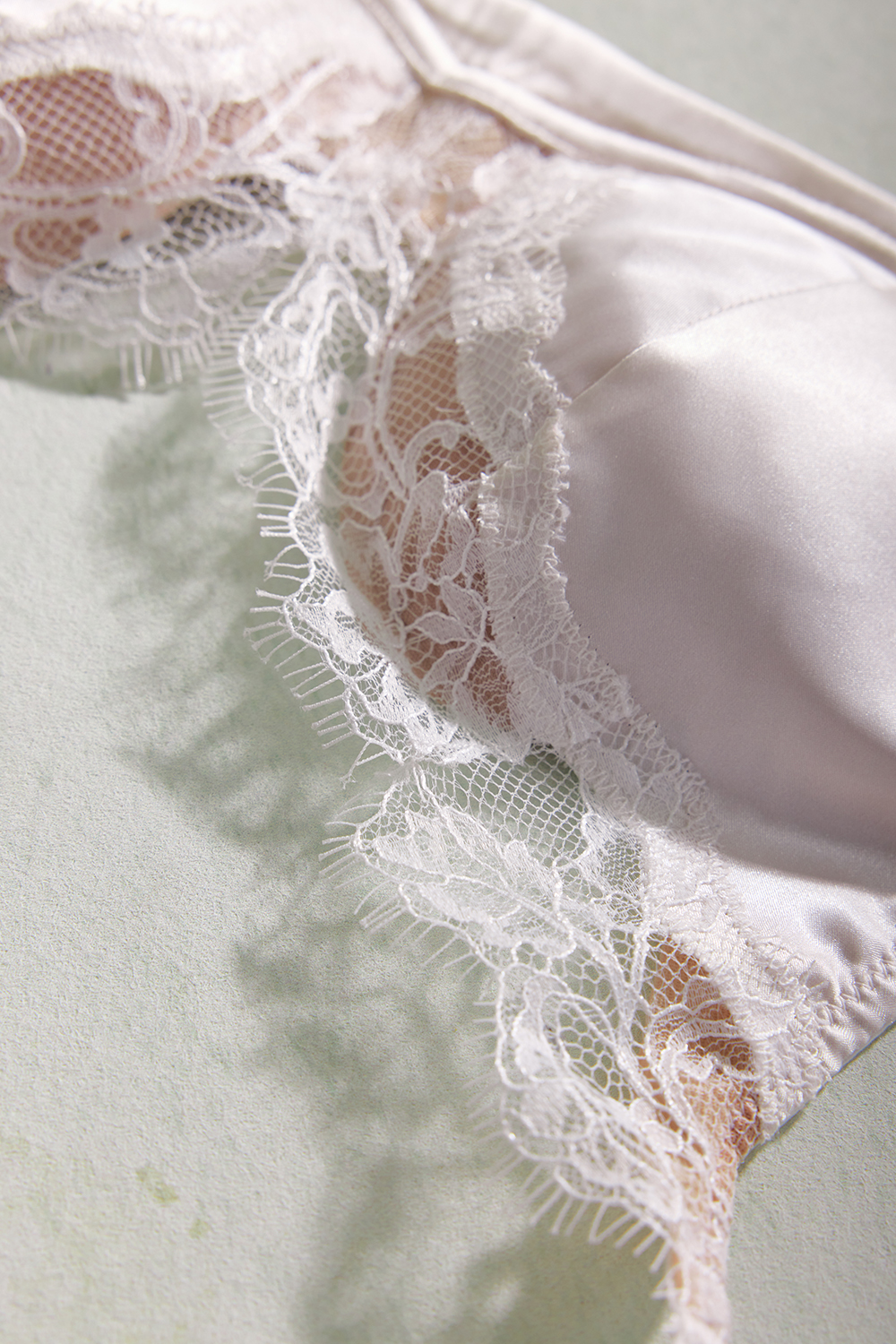 Satin Lace Deep V Bra-sujiin Official Store