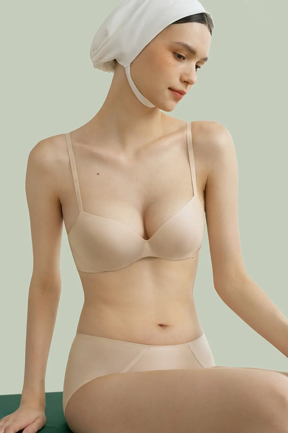 Small Chest Seamless Wireless Push Up Bra