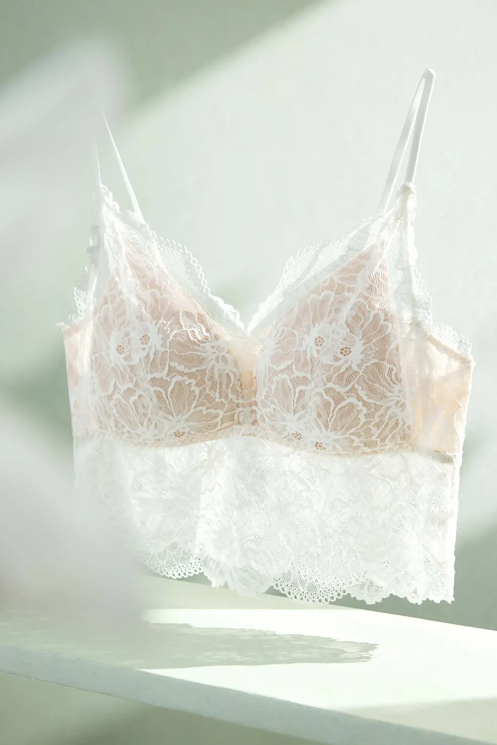 Lace Wireless Thin Tank Bra