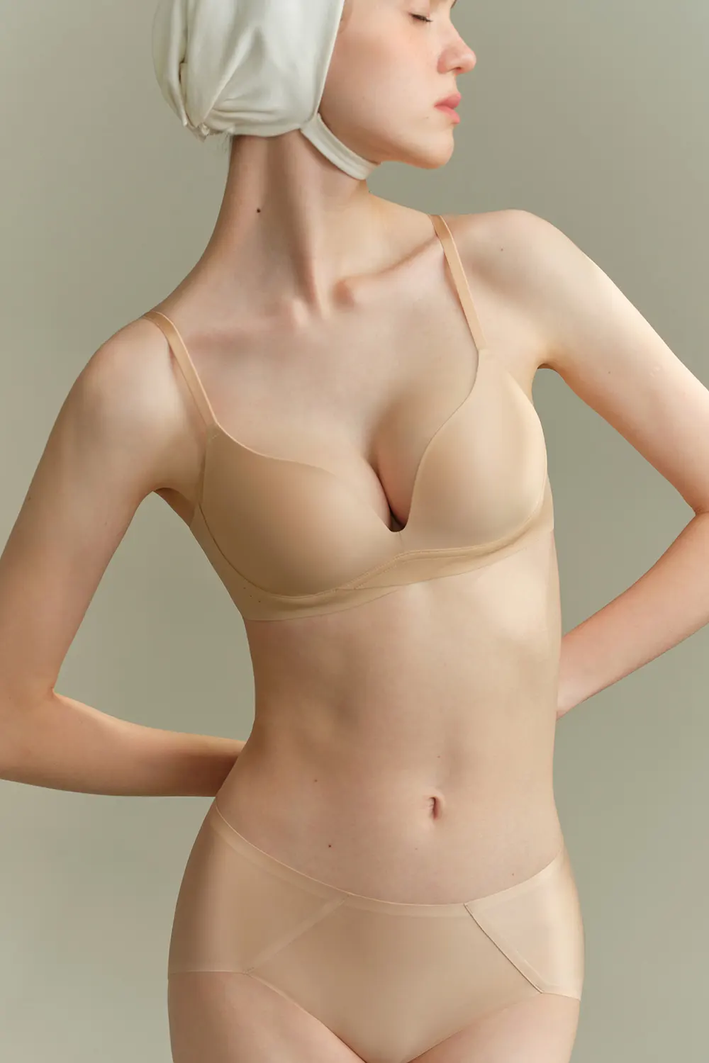 Seamless Push Up Plunge Wireless Small Chest Bra
