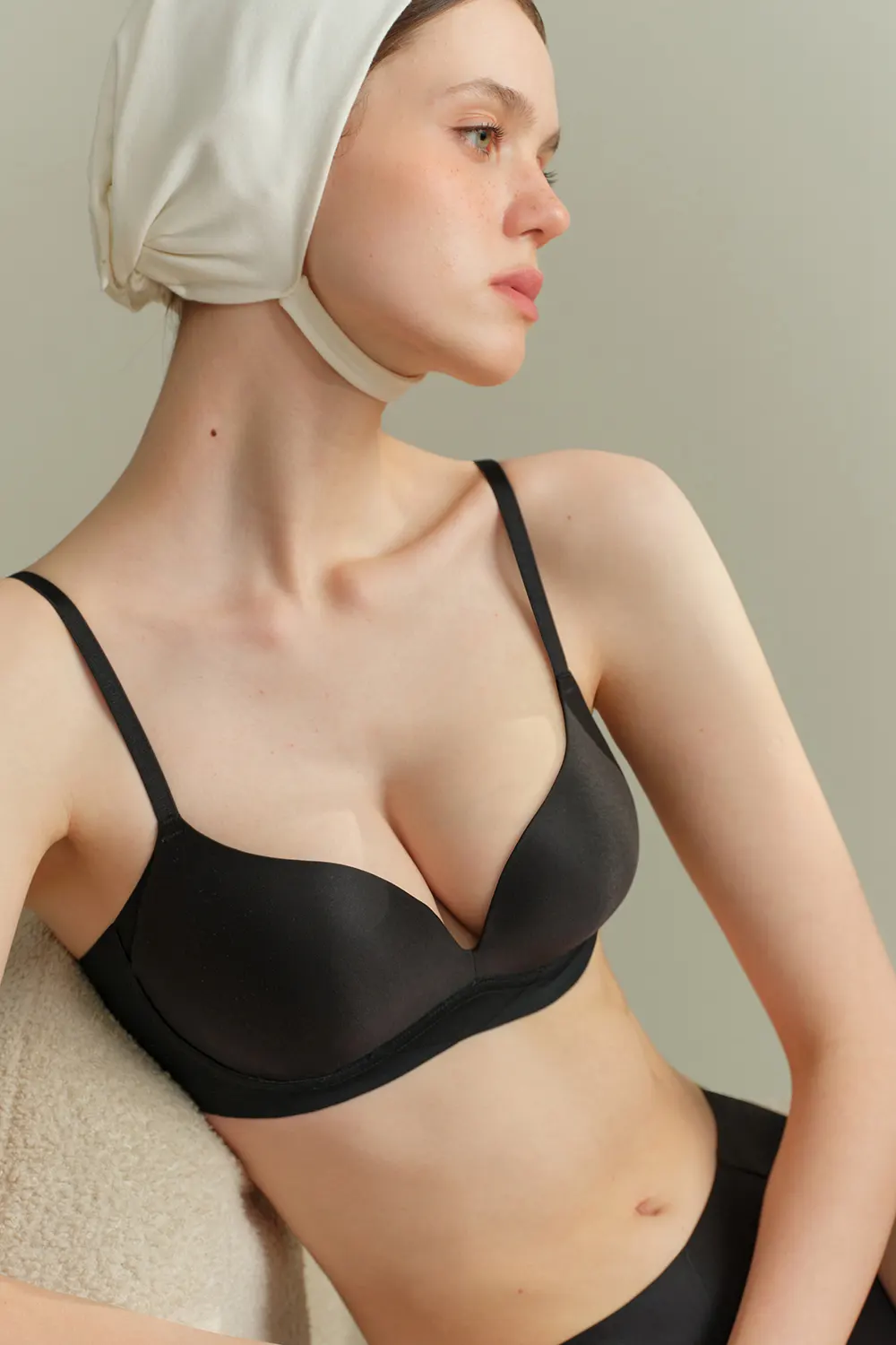 Seamless Push Up Plunge Wireless Small Chest Bra