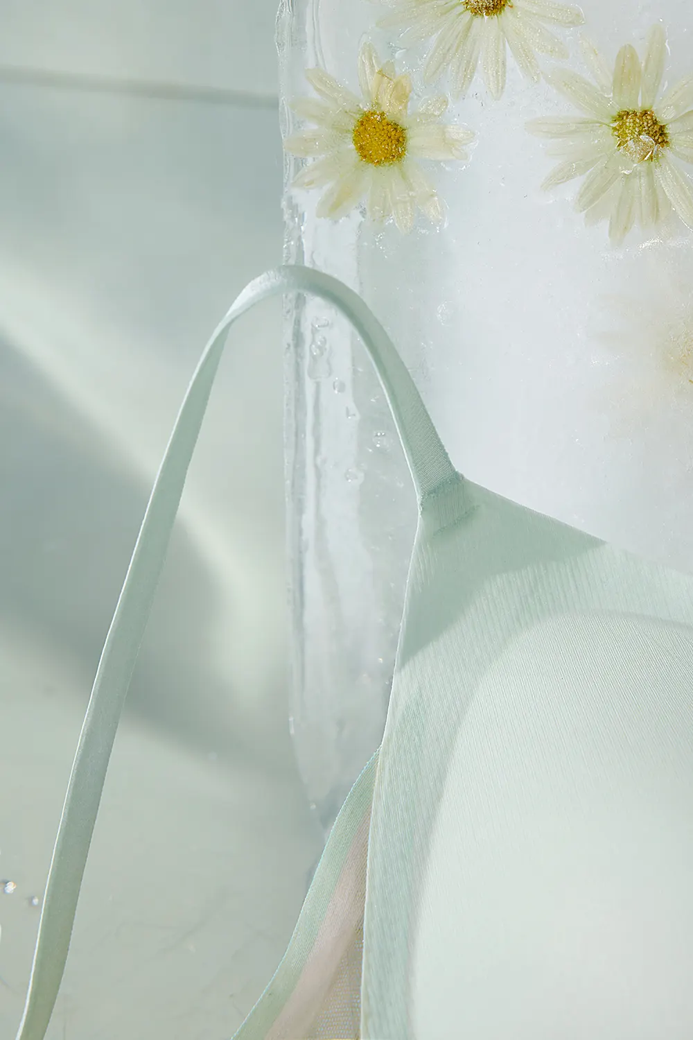 Seamless Push Up Cooling Ice Silk Thin Wireless Bra