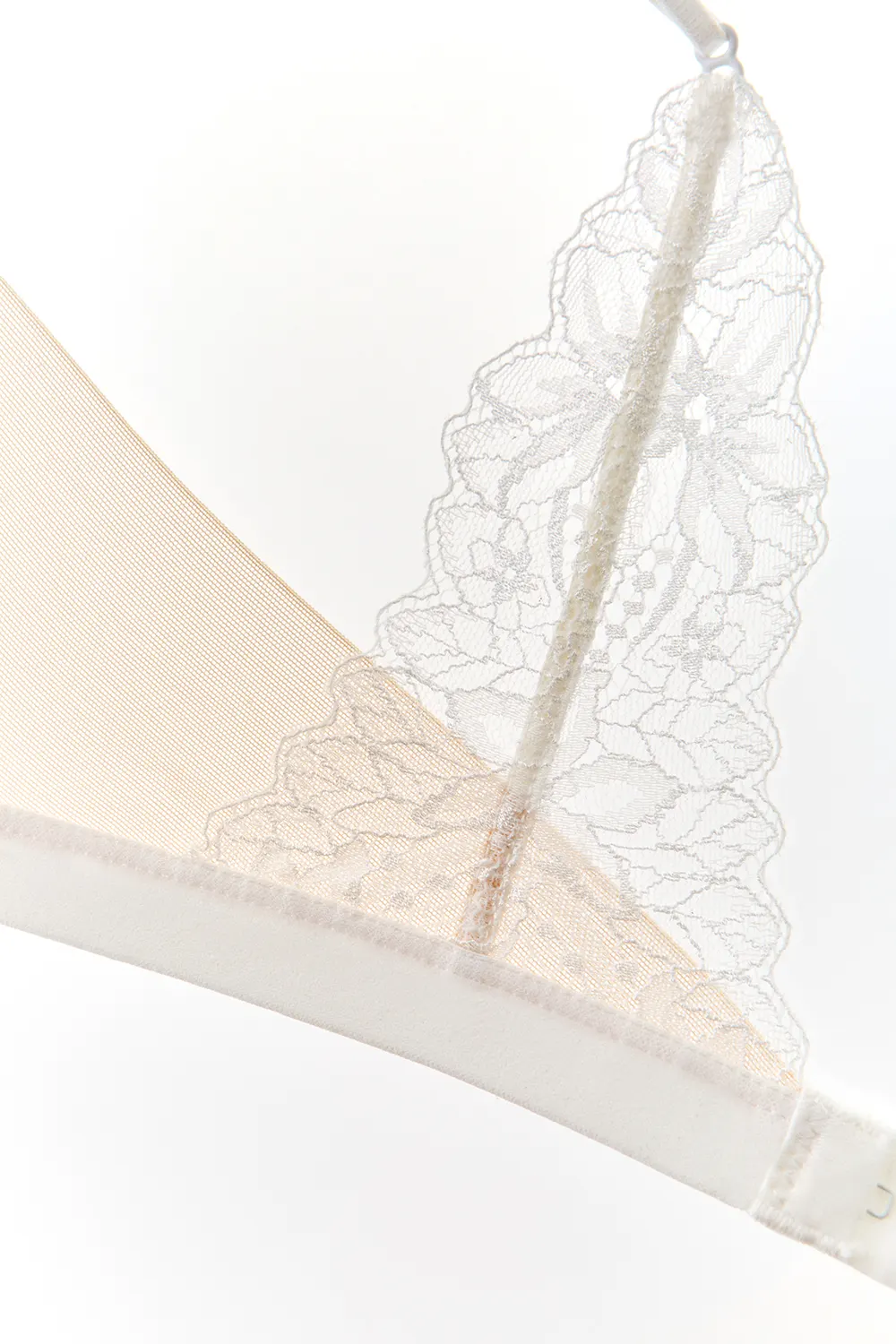 Sexy Lace Triangle Cup  Backless Wireless Ultra-Thin Romantic French Bra