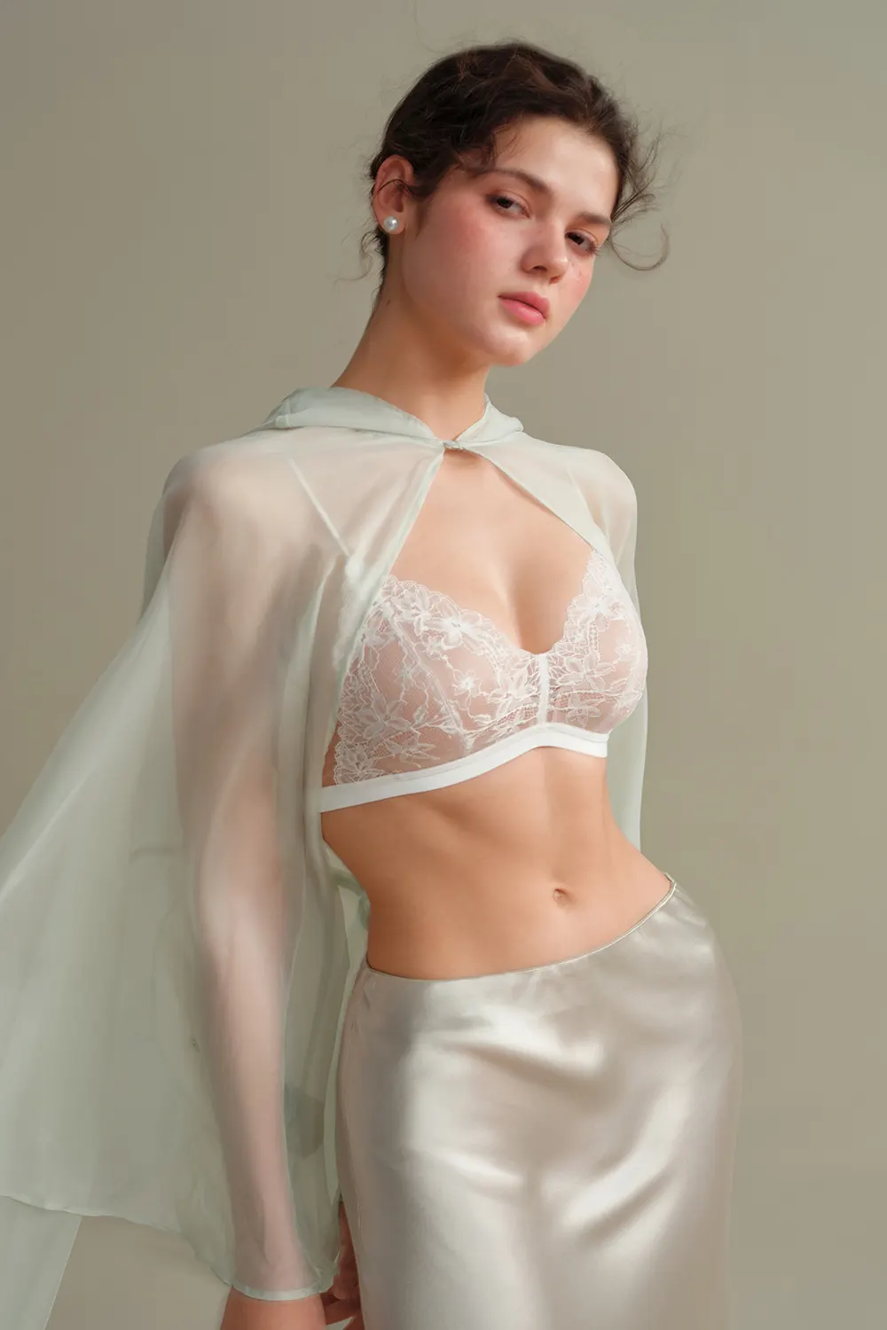 Sexy Lace Triangle Cup  Backless Wireless Ultra-Thin Romantic French Bra