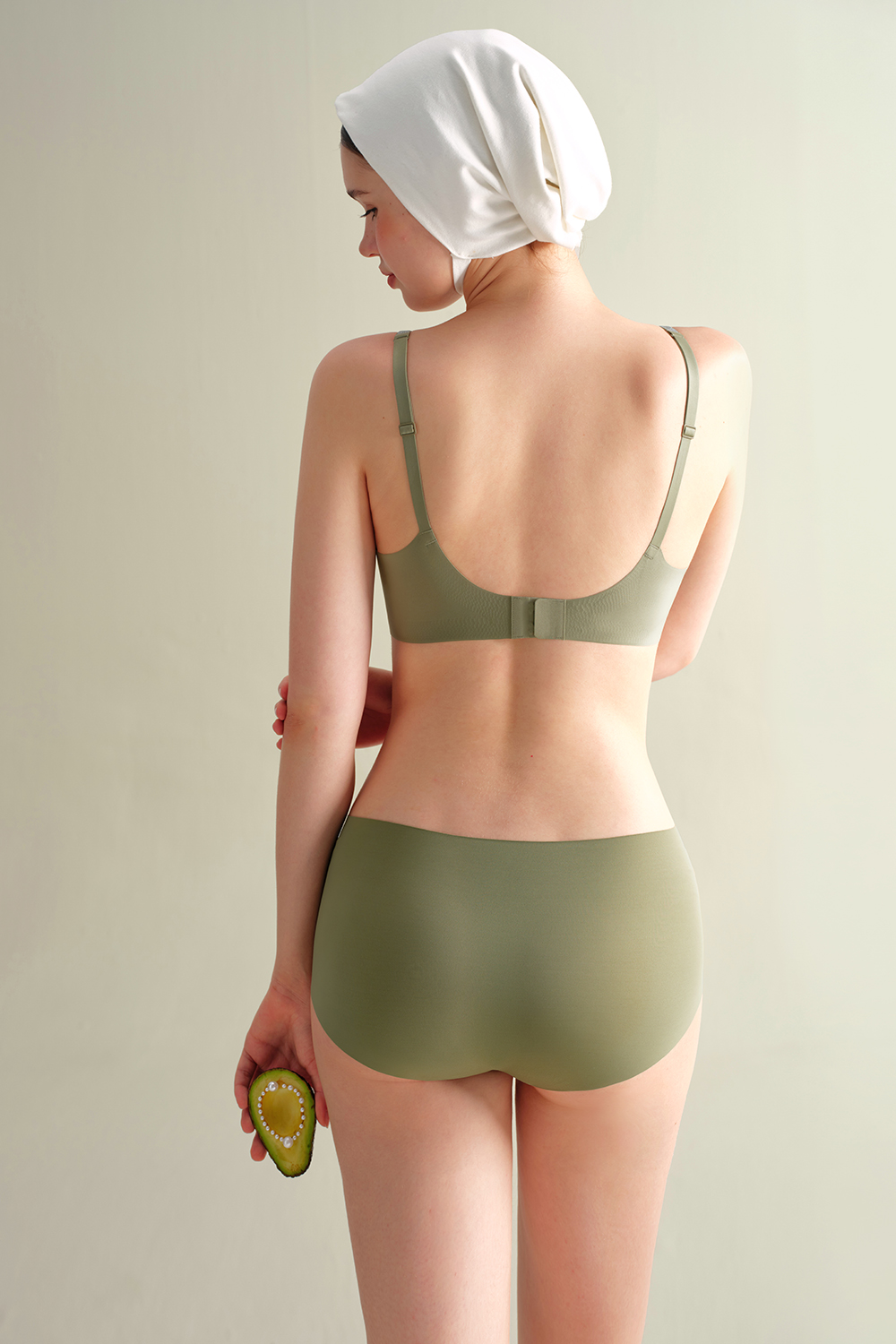 Invisibles Seamless Mid Waist Panties