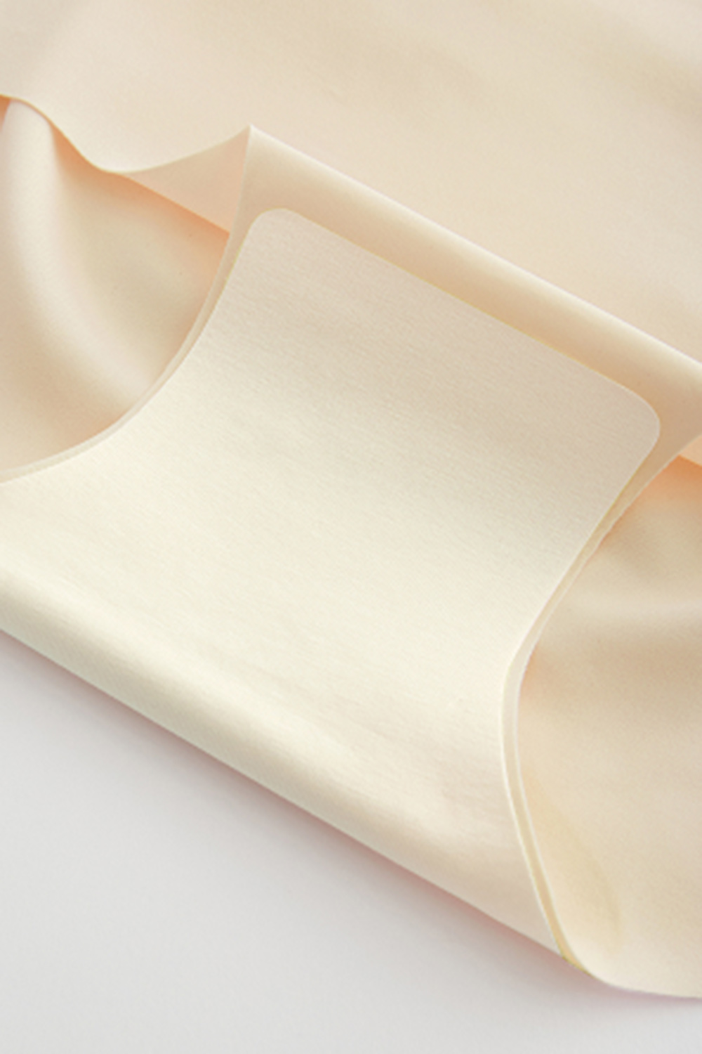 Invisibles Seamless Mid Waist Panties