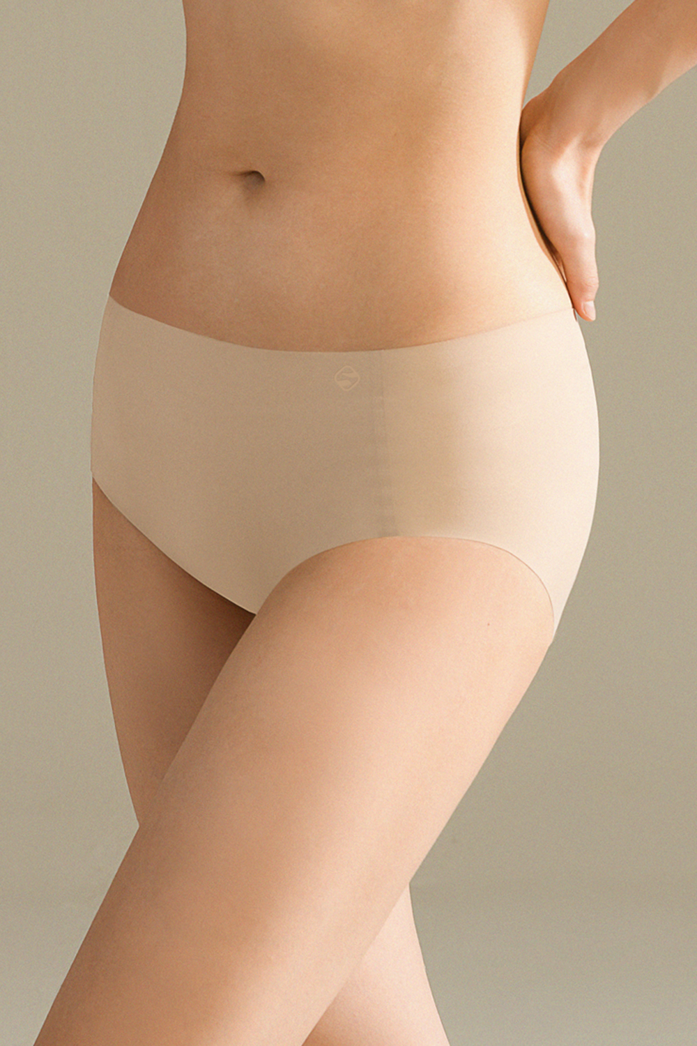 Invisibles Seamless Mid Waist Panties