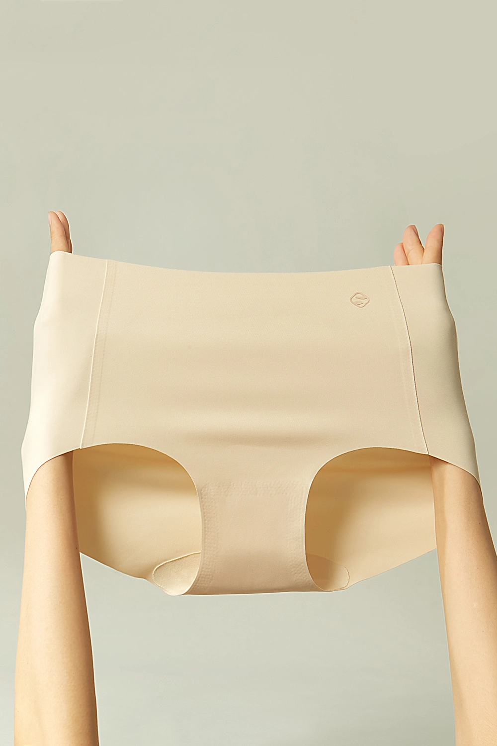 Invisibles Seamless Mid Waist Panties