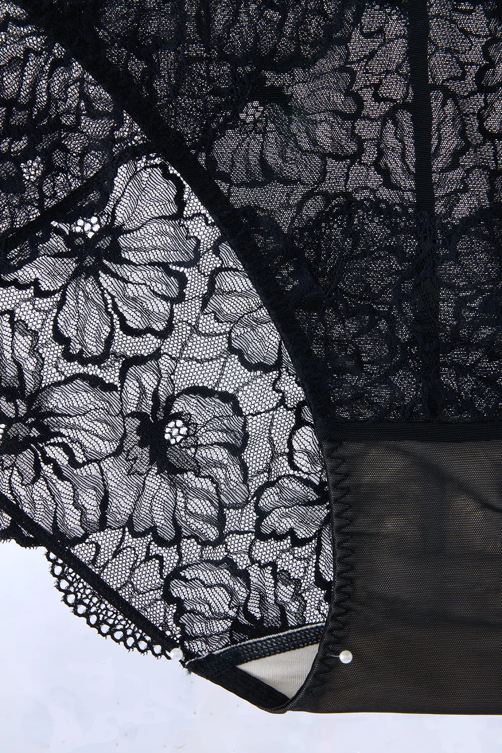 French Mid Waist Breathable Antibacterial Lace Panties
