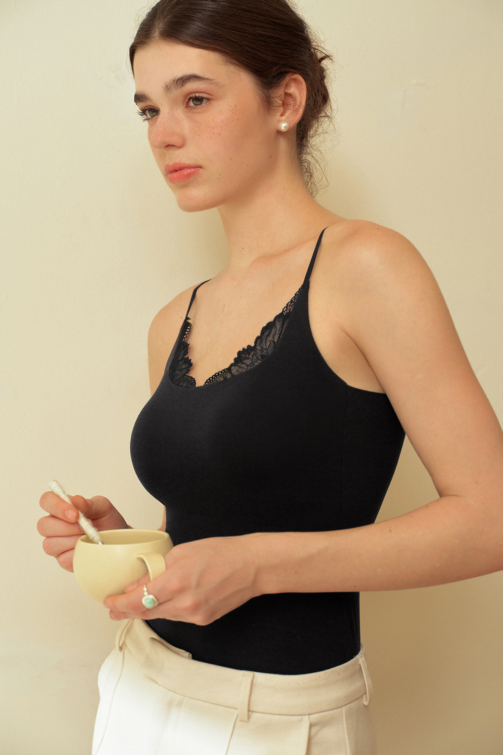 Lace Splicing Sleeveless Thermal Tank Tops