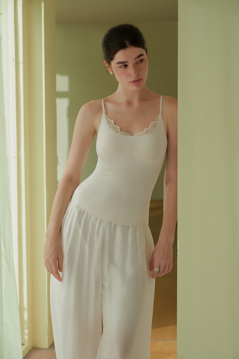 Lace Splicing Sleeveless Thermal Tank Tops