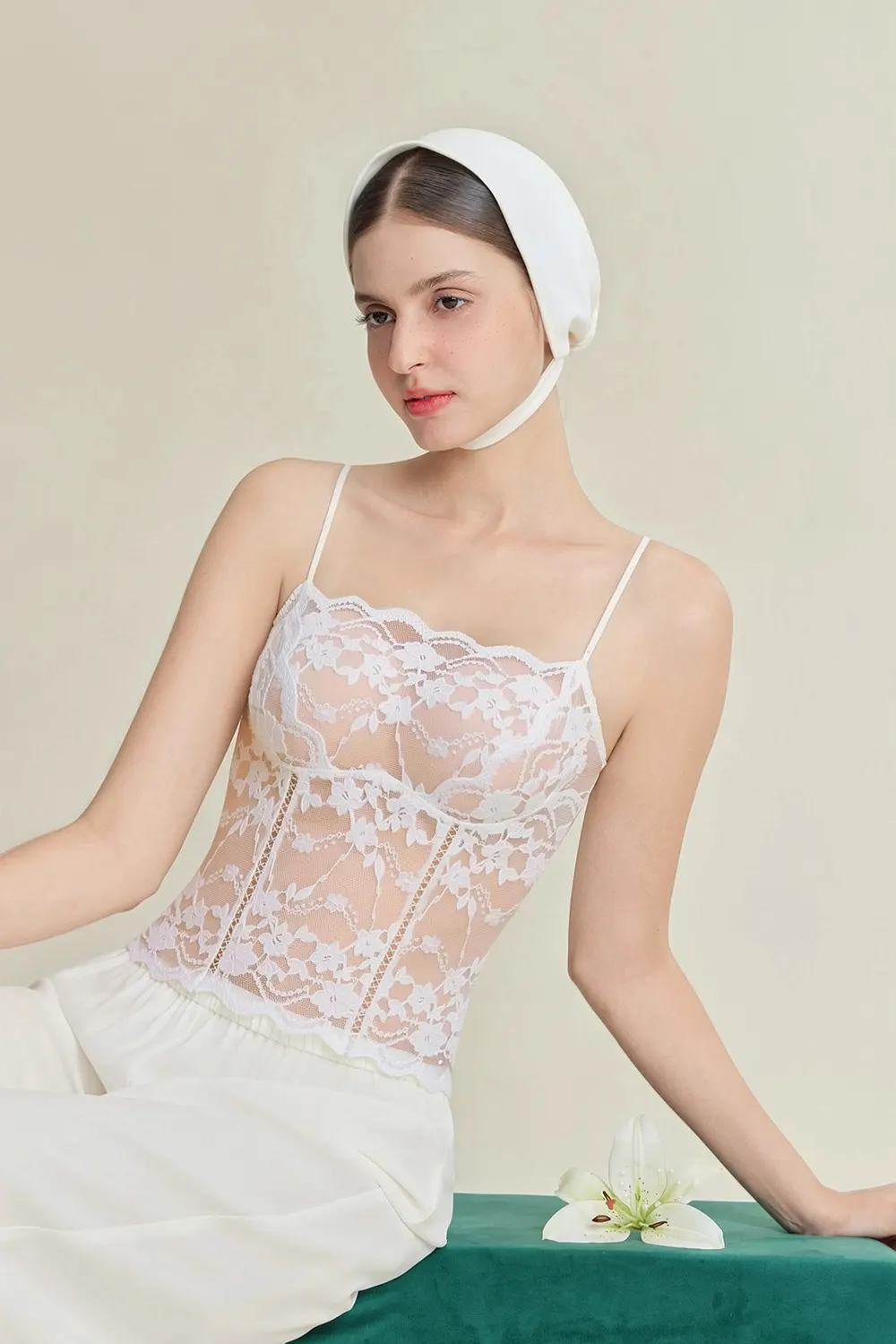 Floral Lace Cami Slimming Crop Built-in Bra Tops