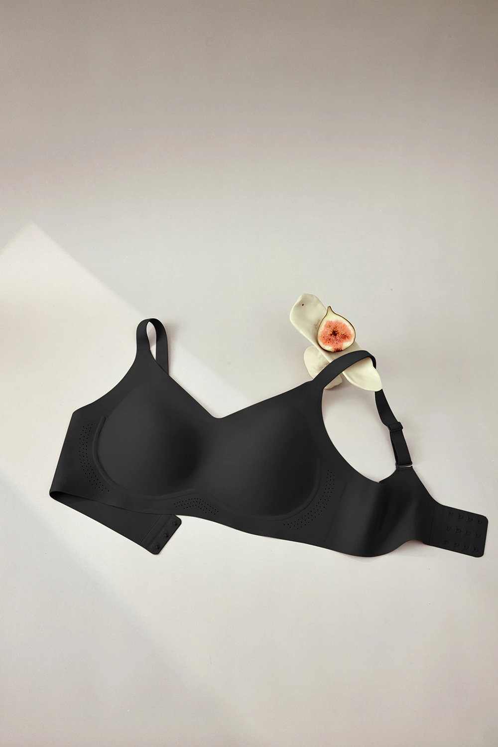 Seamless Minimizer Padded Smooth Wireless Bra