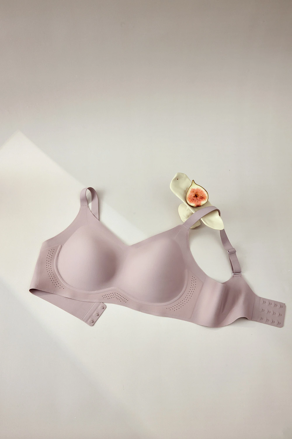 Seamless Minimizer Padded Smooth Wireless Bra