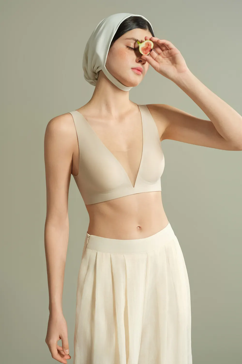 French Wireless Seamless Plung Deep V Mesh Bra