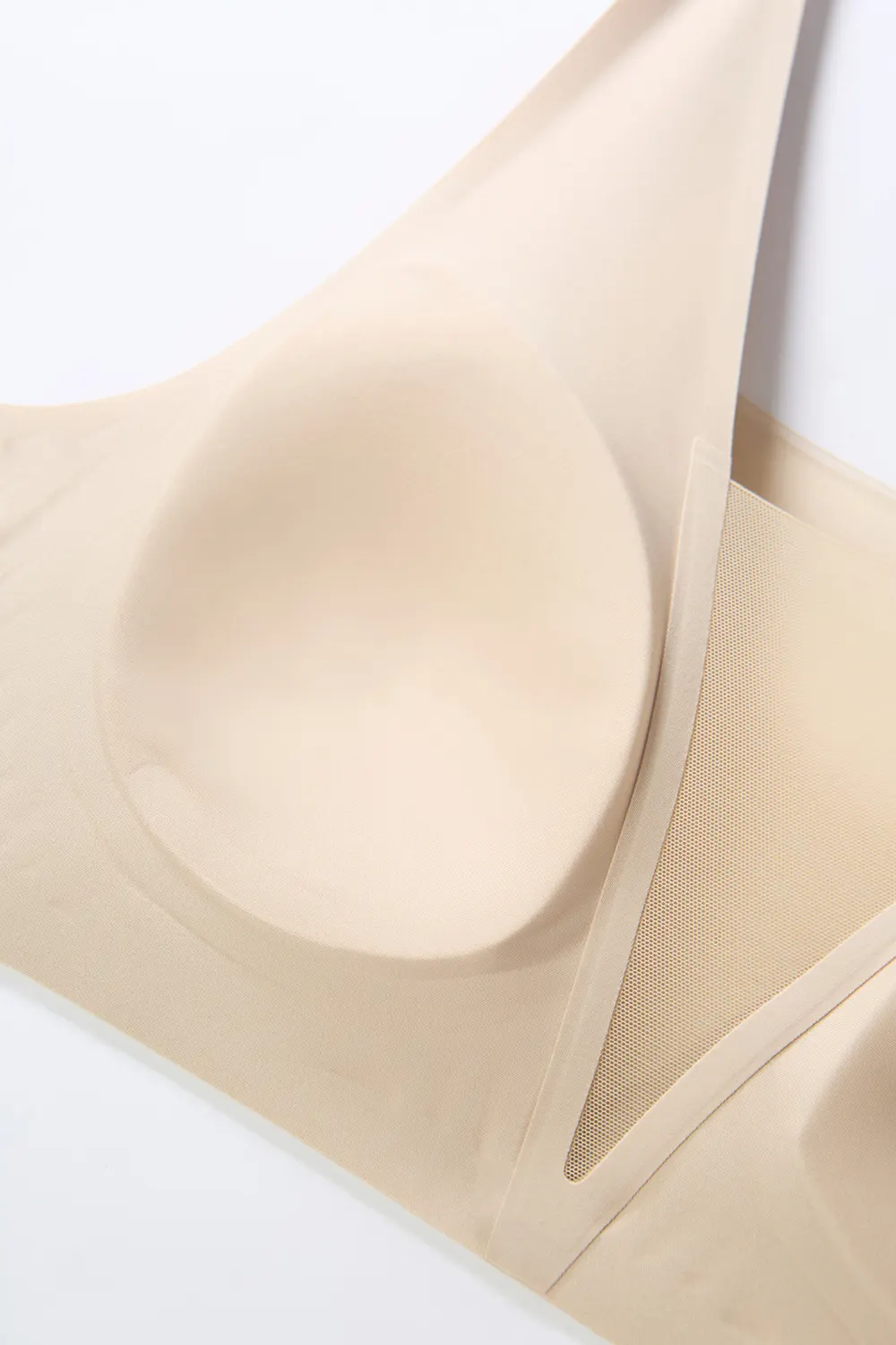 French Wireless Seamless Plung Deep V Mesh Bra