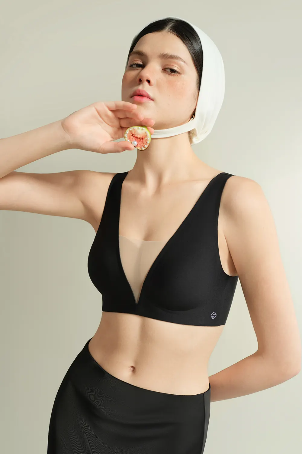 French Wireless Seamless Plung Deep V Mesh Bra