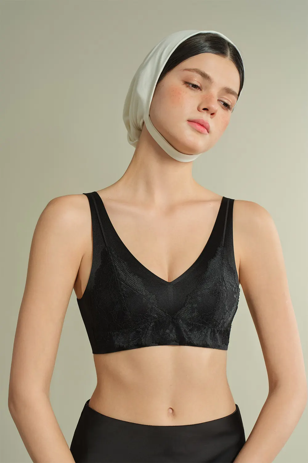Lace Satin Wireless Plunge Bra