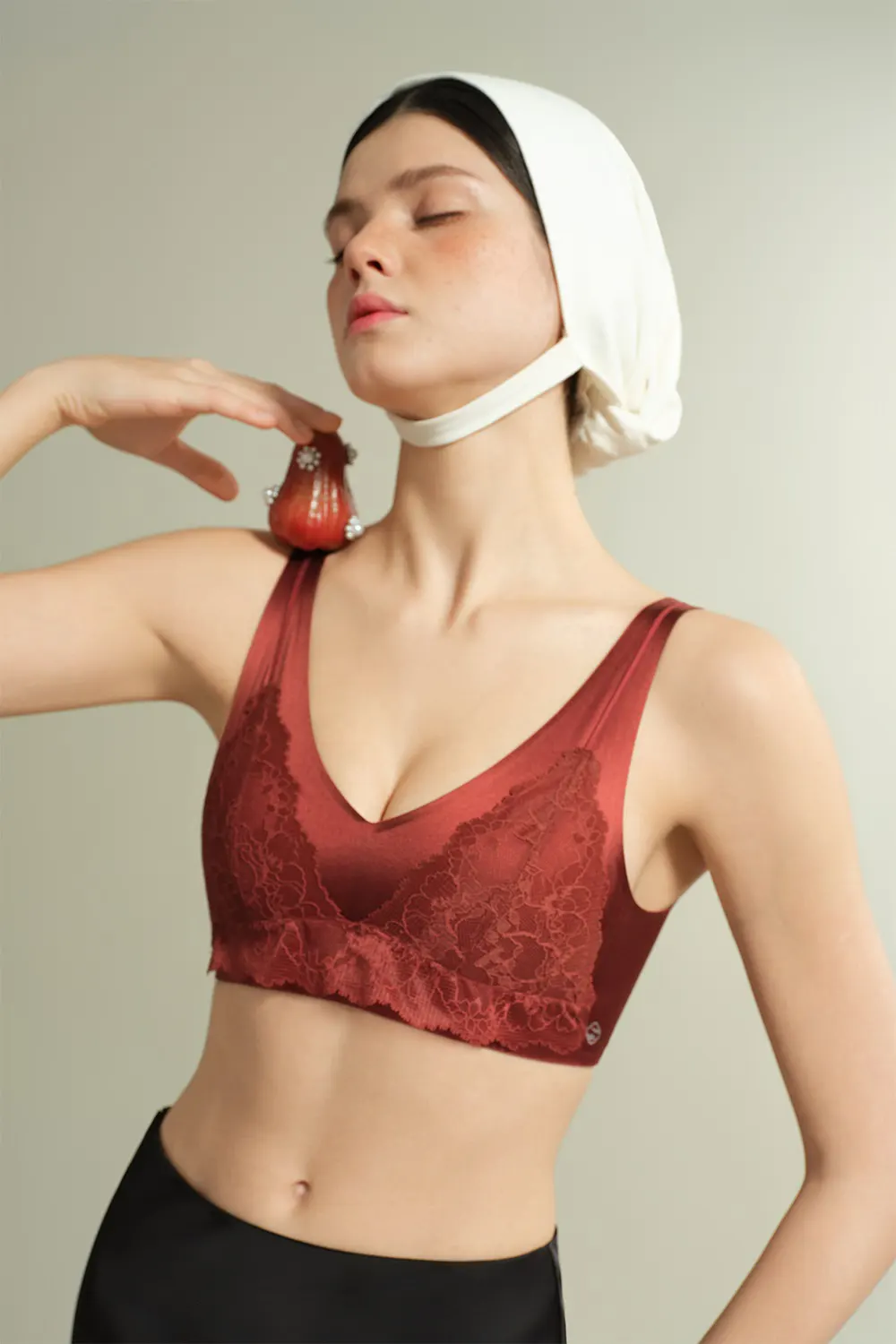 Lace Satin Wireless Plunge Bra
