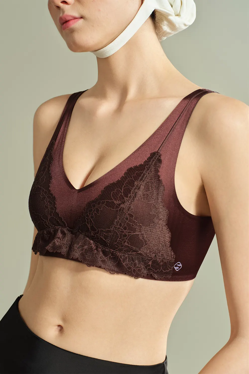 Lace Satin Wireless Plunge Bra