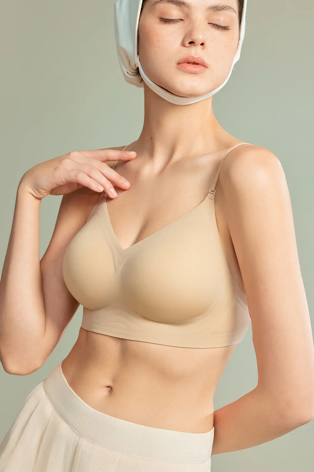Multiway Seamless Wireless Backless Bra