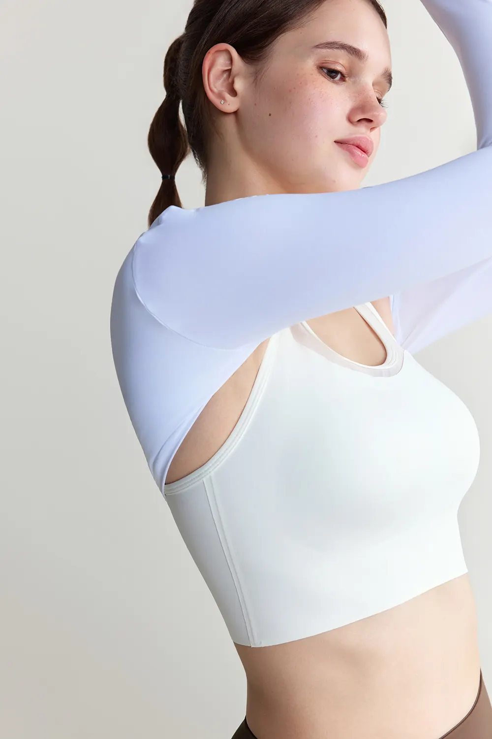 Medium Impact Crisscross Back Mesh Sports Bra