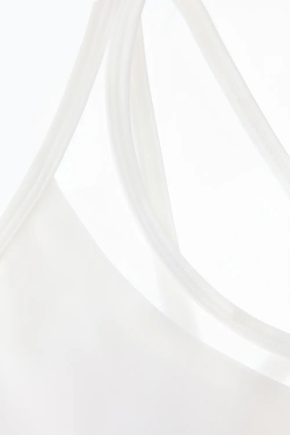Medium Impact Crisscross Back Mesh Sports Bra