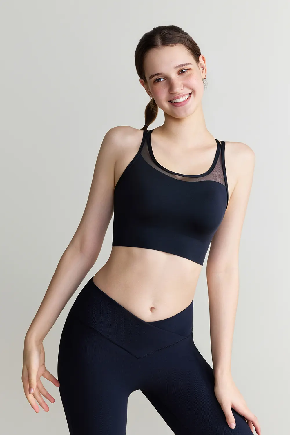 Medium Impact Crisscross Back Mesh Sports Bra