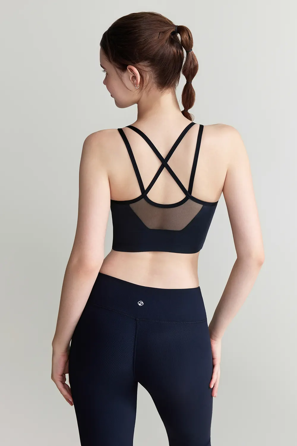 Medium Impact Crisscross Back Mesh Sports Bra
