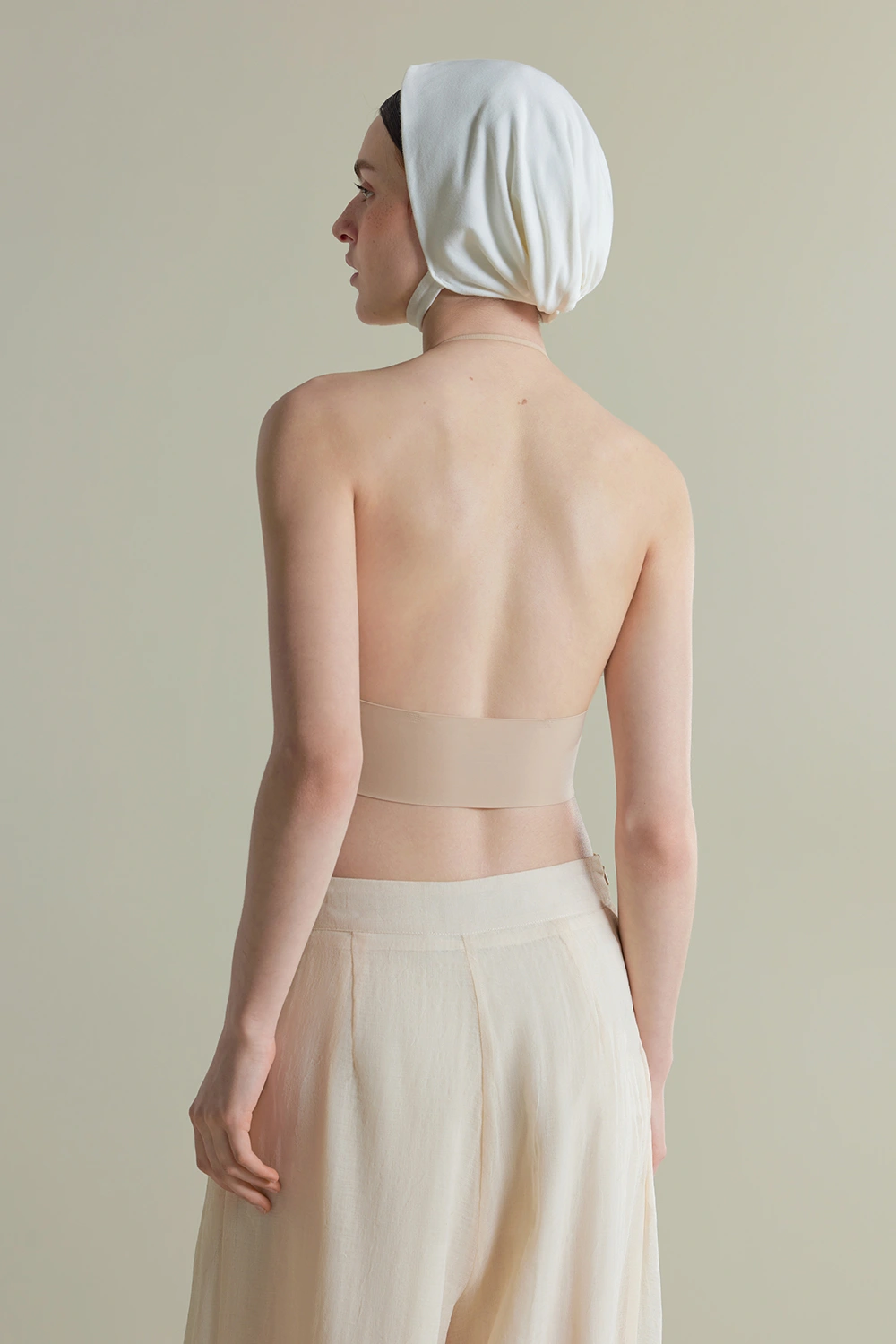 Seamless U-shaped Low Neck Tank Bras