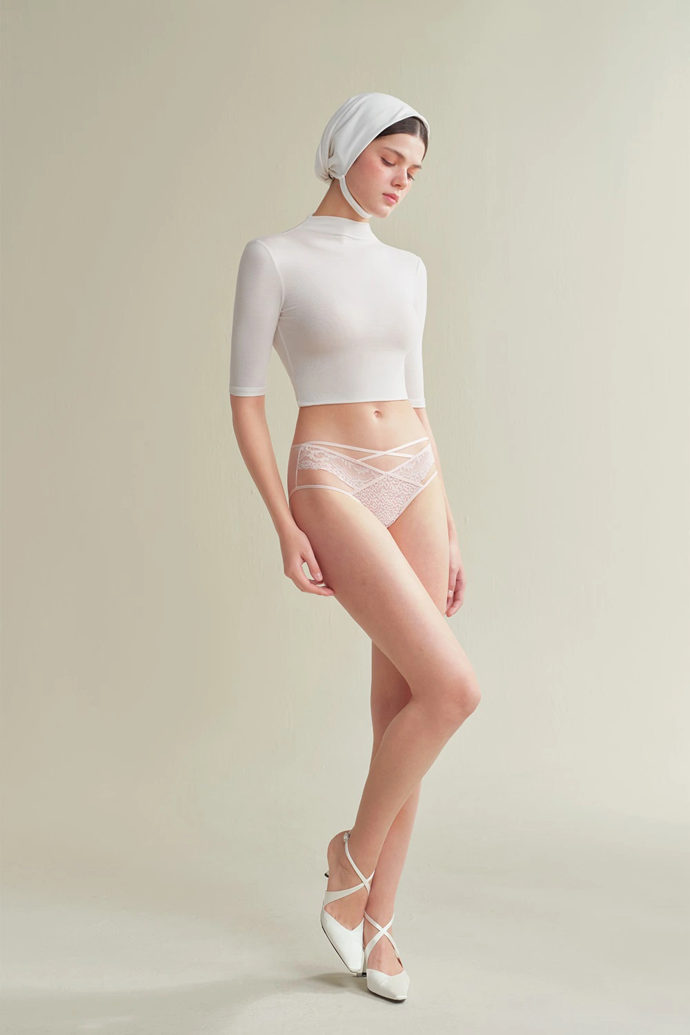 French Hollow Thin Mid-to-low Waist Lace Panties