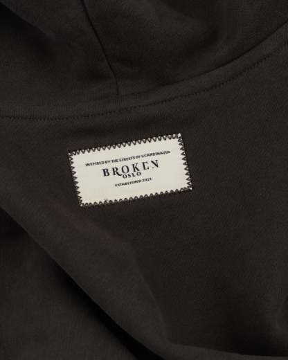 MATTE BROWN HOODIE-Fineriform
