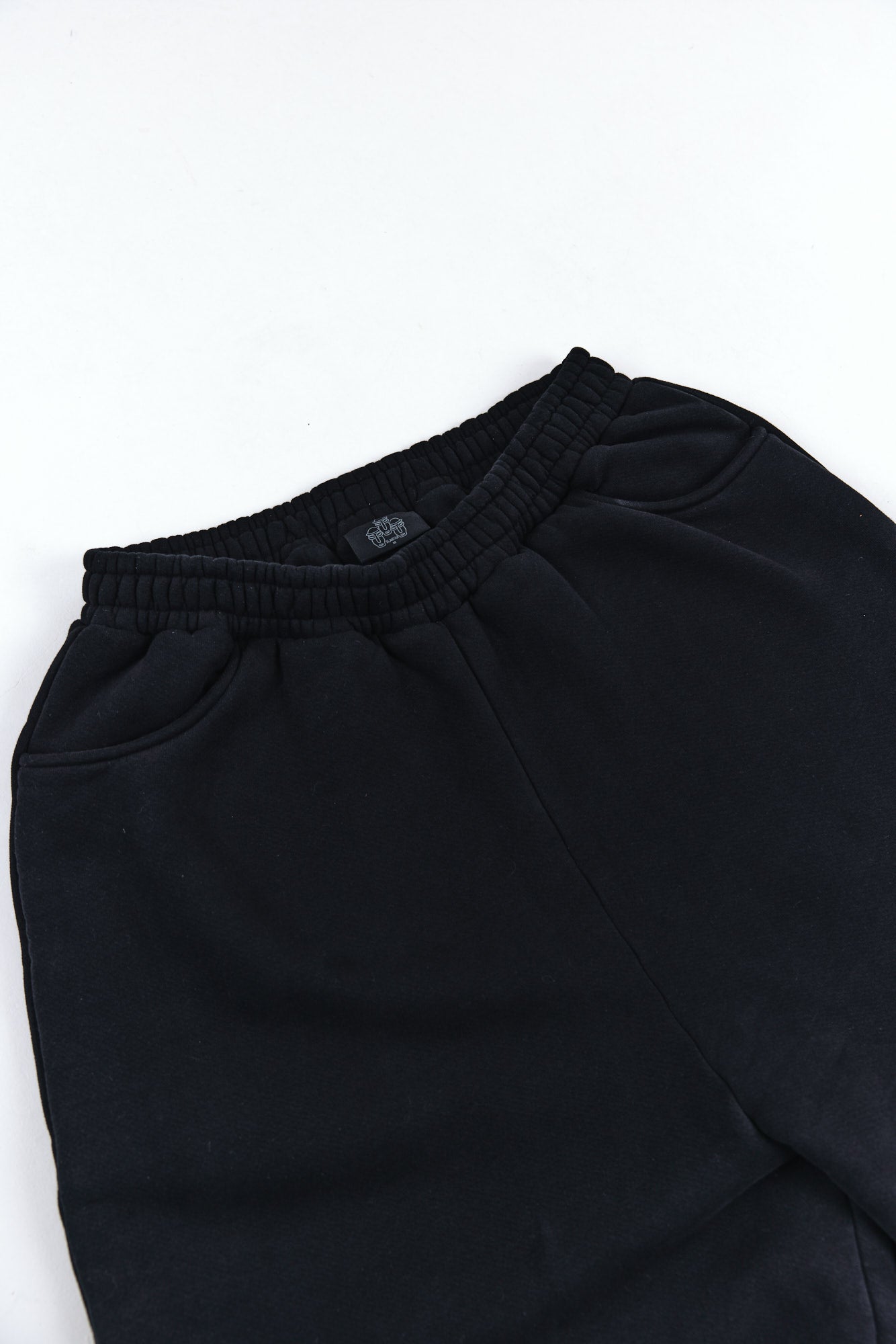 550 COZY Ss | BLACK