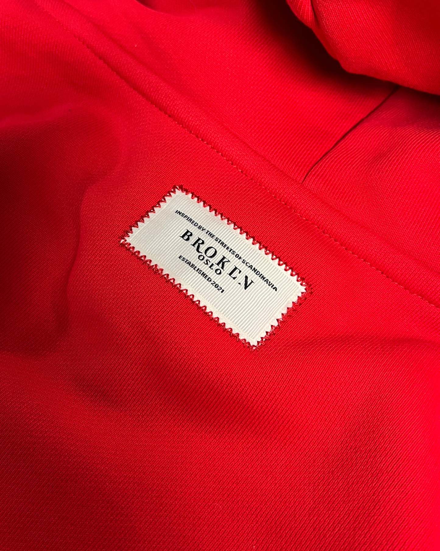 PURE RED ZIP-Fineriform
