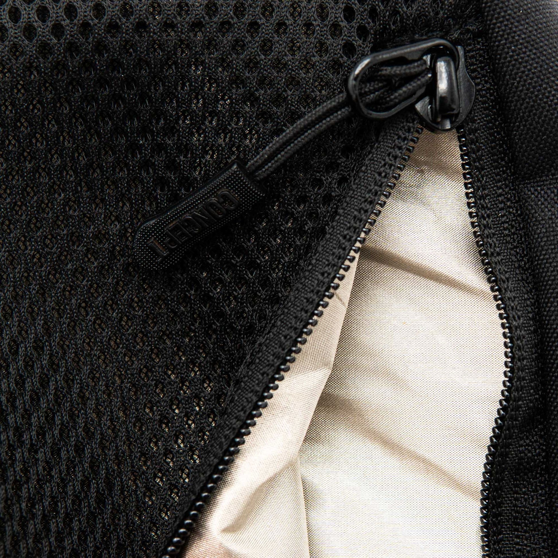 🔥🔥 Upgraded Travel Sling Bag 2.0 – Diebstahlschutz & 500D-Strapazierfähigkeit