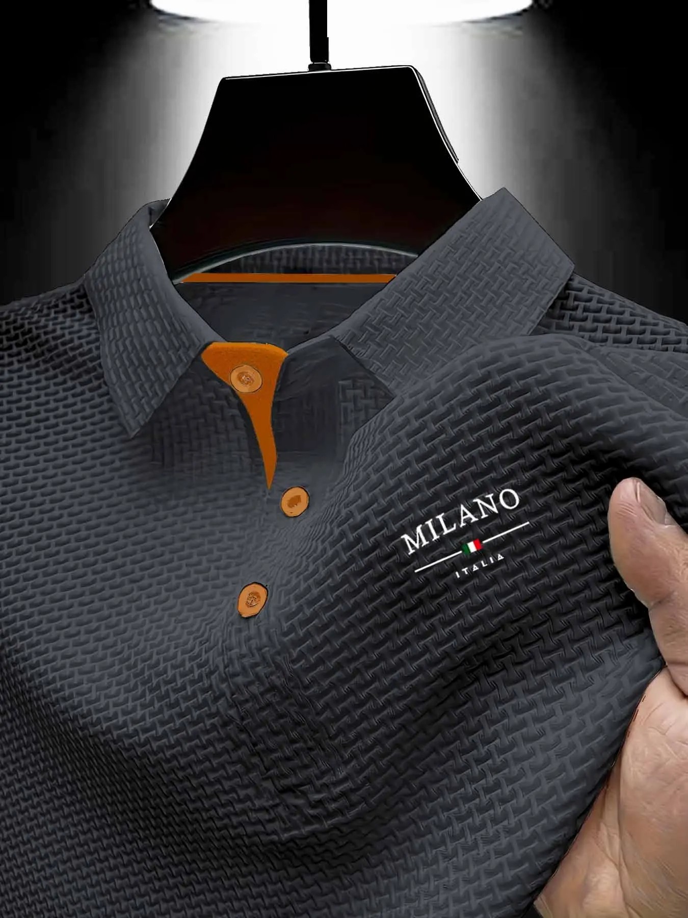 Herren Geometrisch Texturiertes Polo-Shirt – schnelltrocknend, atmungsaktiv, Slim Fit, Buchstabenmuster für Sommersport & Freizeit --- Kaufen Sie 2 und sichern Sie sich 15% Rabatt & kostenfreien Versand!