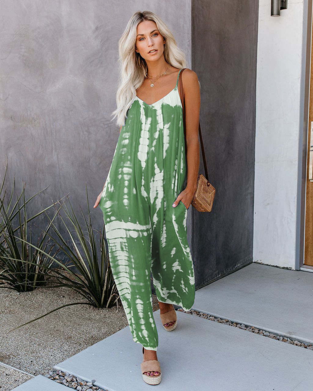 🌞 Damen Batik-Jumpsuit mit Spaghettiträgern – Weites Bein, locker & sommerlich 👗