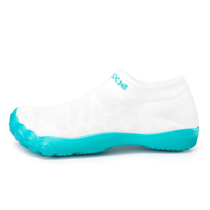 🔥👟 50% RABATT! Unisex Breathable Mesh Water Shoes – atmungsaktives Mesh, rutschfeste Sohle, perfekt für Wasser & Land. 🌊💨