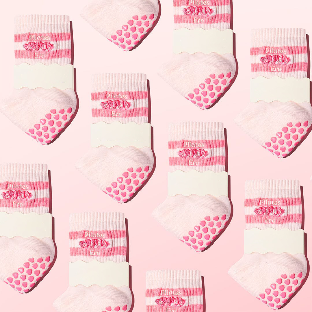 Pilates Socks Standard Grip Socks - Pilates Girl Era