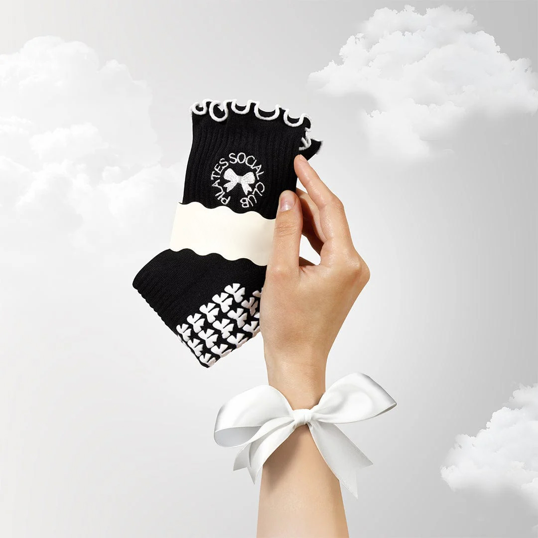 Pilates Socks Standard Grip Socks - Pilates Social Club