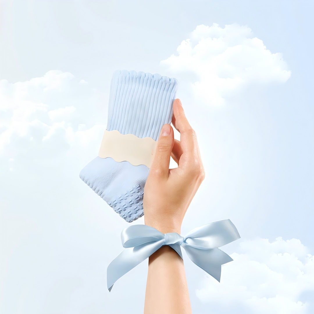 Pilates Socks Standard Grip Socks - Elliosa Grip Basics - Baby Blue
